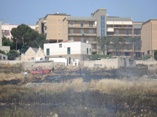 via-mottola-brucia-campo-11