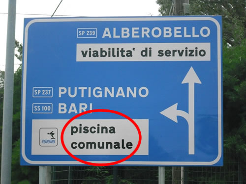 cronaca-piscina-comunale-cartellone2