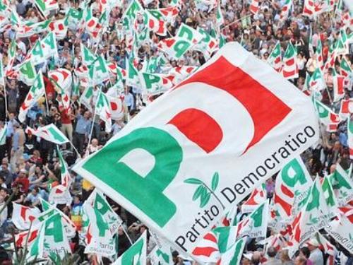politica-Pd_bandiere