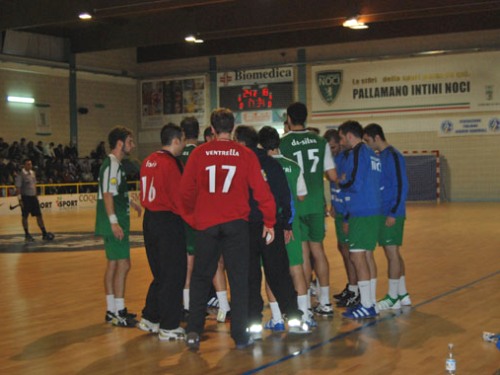 pallamano_noci-gruppo_cerchio