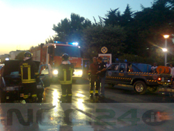 09-01-intervento_mezzi_auto_in_fiamme