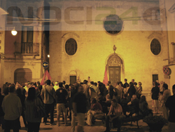 07-03-piazza_plebiscito_con_ferrero