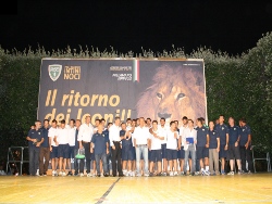 08-30_Squadra_pallamano_noci