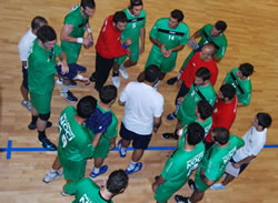 09-09-amichevole-pallamano