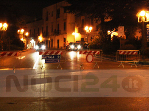 08-03-transenne-su-Via-Moro