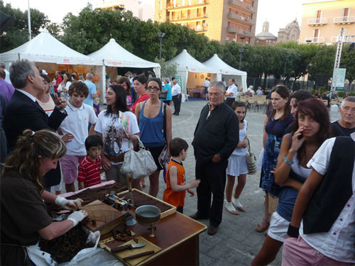 06-03-mostra_asrtigianato_monopoli