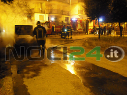 03-07-incendio-auto-comune