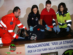 04-09-dimostrazione-soccorso