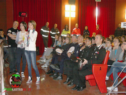 04-09-ragazzi-autorità