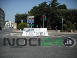 07-05-striscione-villa