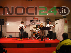 10-27-band-per-emilia