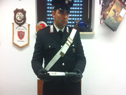 12-29-coltello-bari