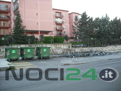 12-31-cassonetti-via-di-vittorio