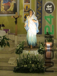 03-07-madonna-nazaret-statua