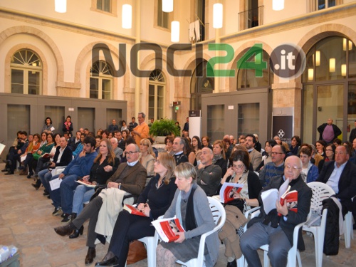 04-24ilpubbliconumeroso