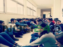 05-12scioperobianco