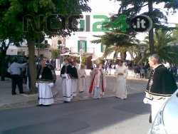 10-16padreabate