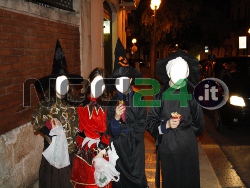 11-04bambinitravestiti