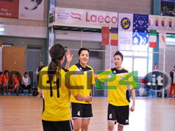 03-07-ragazze-new-team