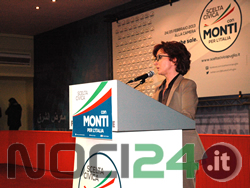 03-07-angela-donghia-senatrice
