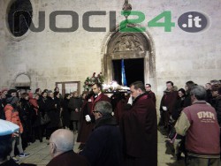 03-30crocifissocasaboli