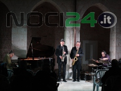 04-19parkerlenocicursimagliocchi