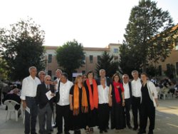 05-18gruppofolk