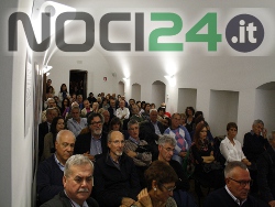10-28pubblico
