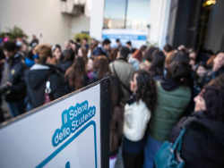 11-04salonestudente