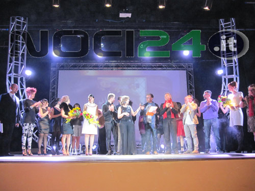 12-08-gruppo-finale-spam