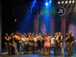 06-08 saluti finali saggio ballet school