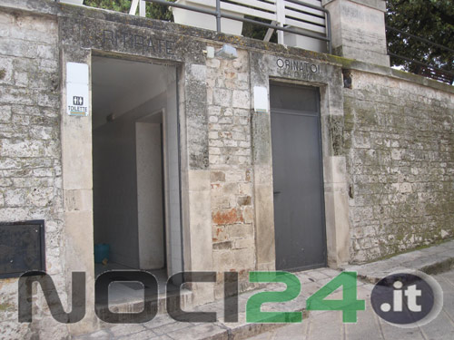 05-12-bagni-pubblici