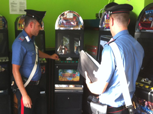 07-12-slotmachine-cc
