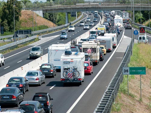 11-30-traffico-autostrada