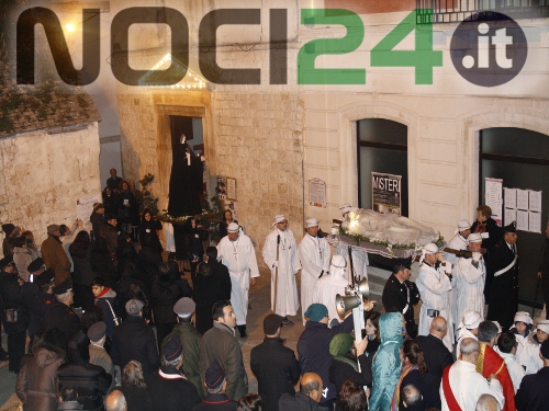 04-15processionemisteri