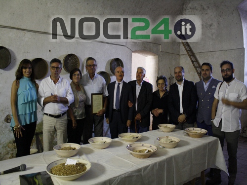 07-15terredellenocicongliospiti