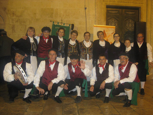 11-15-gruppo-folk