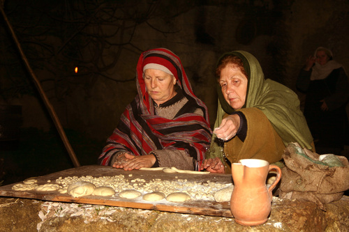 12 22 Presepe Vivente Canosa. Il forno