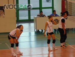 02-15 team volley noci-orchidea