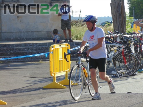 07-20 partenza bici triathlon