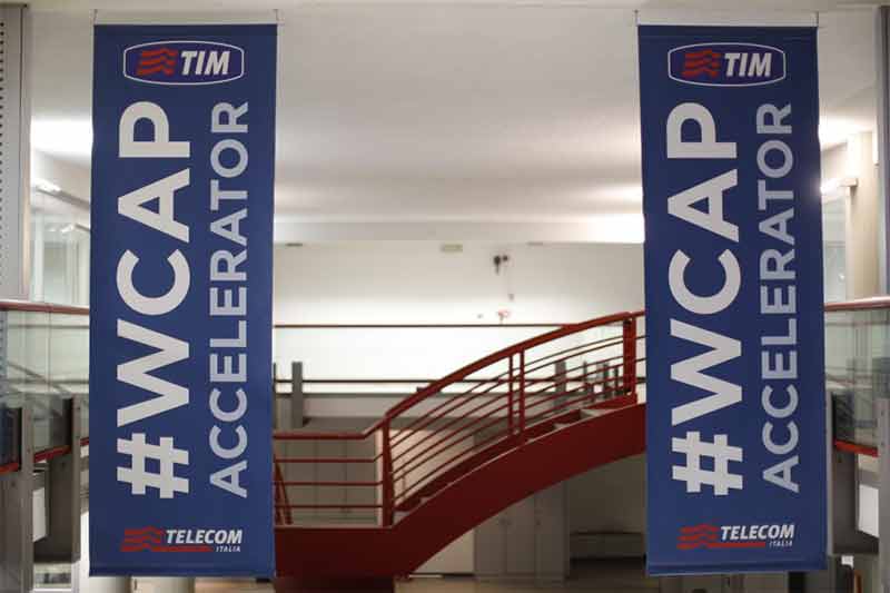 10-22-timwcap