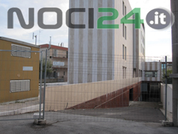 03-26-parcheggio-polis