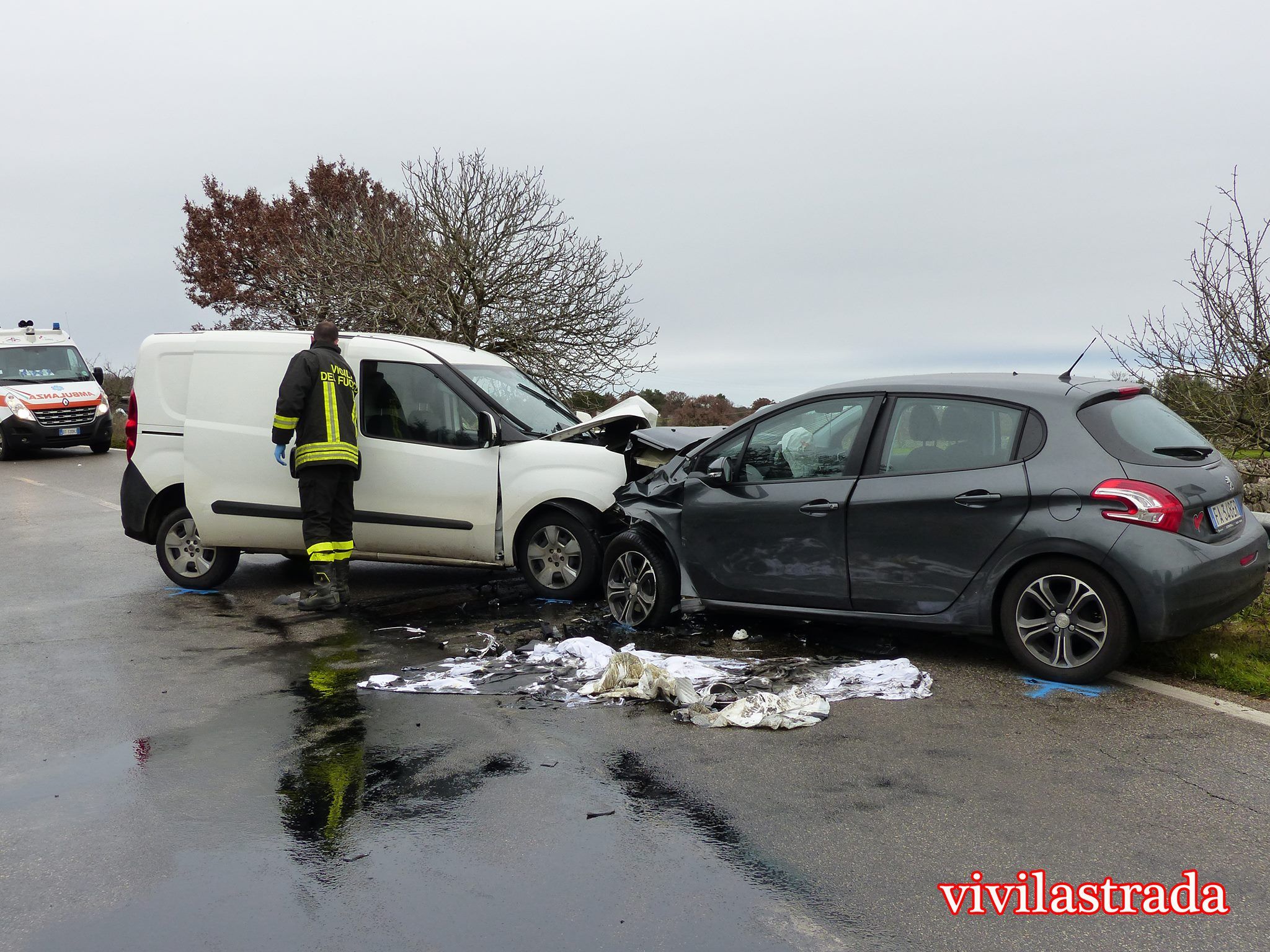 01 05 Incidente Noci Alberobello 2