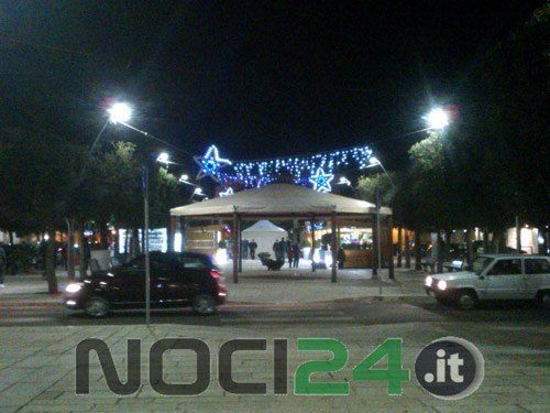 01 09 piazza stand