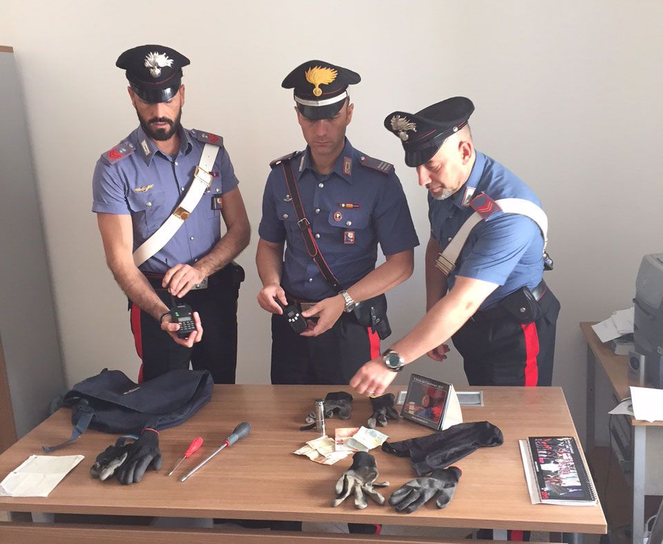 06 07 furto castellana