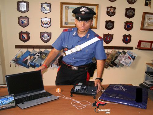 07 05 Gioia furto asilo