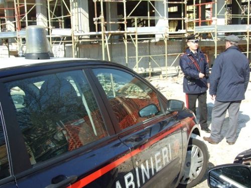 12 16lavoronerocarabinieri