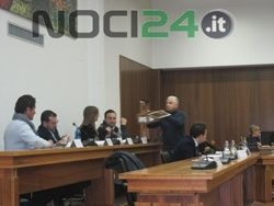 01 27 votazione consiglio