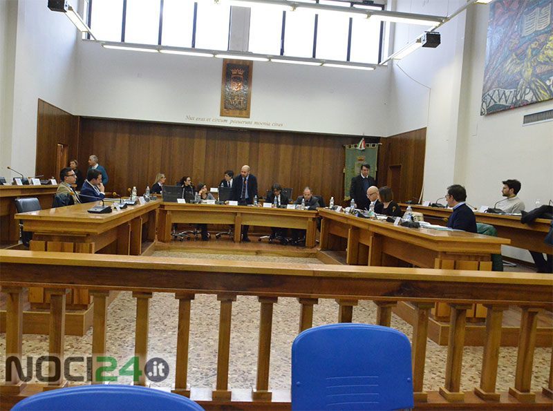 04 02 consiglio