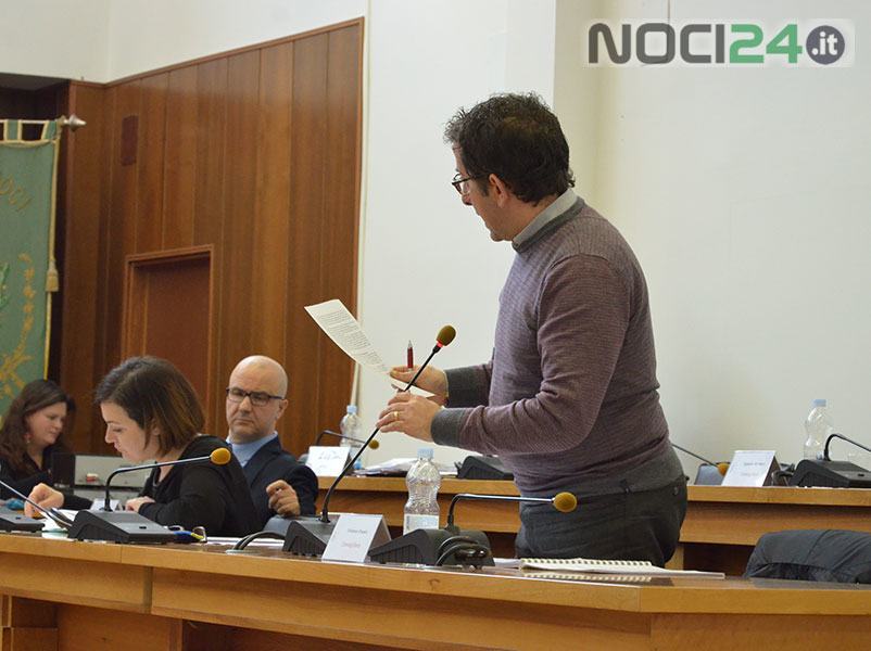 04 12 consiglio colonna